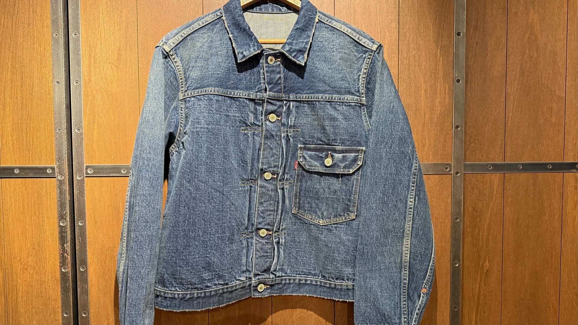 直営店限定！407EXXのヴィンテージフィニッシュが入荷いたしました 