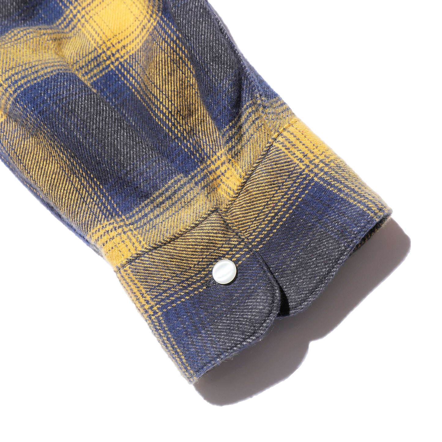 JELADO Vincent Shirt【SG13102】