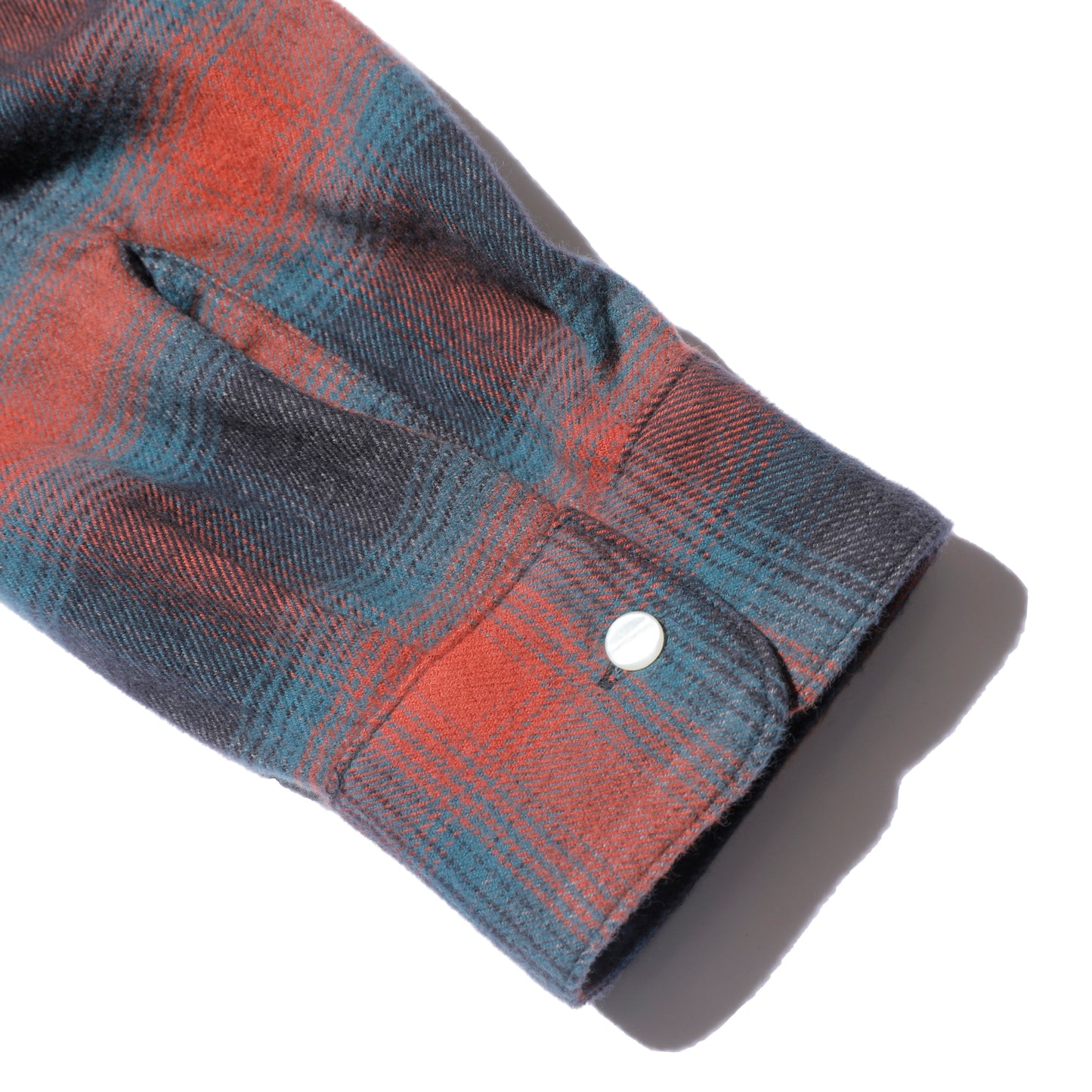 JELADO Vincent Shirt【SG13102】