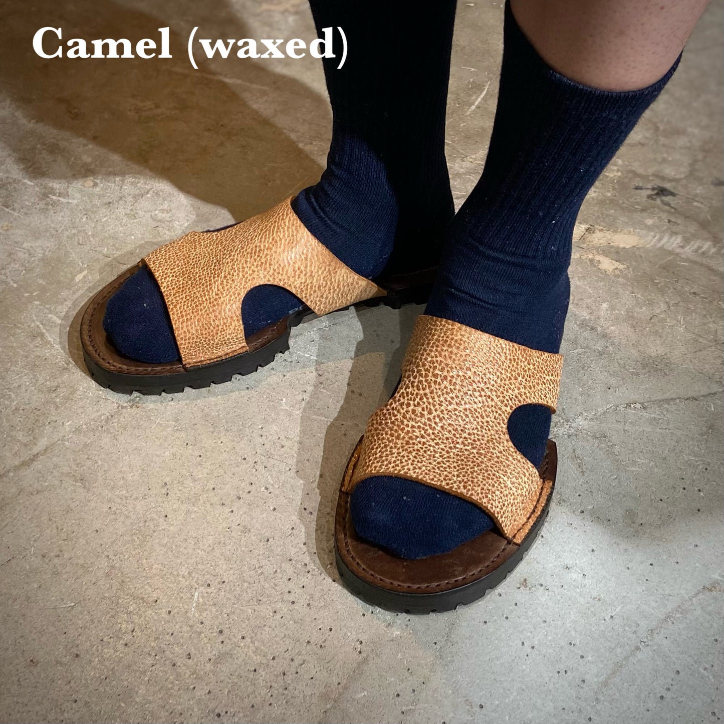 【18周年記念アイテム】The 2Monkeys　”AUGUSTUS”Sandal Camel"Waxed"【TM82952】
